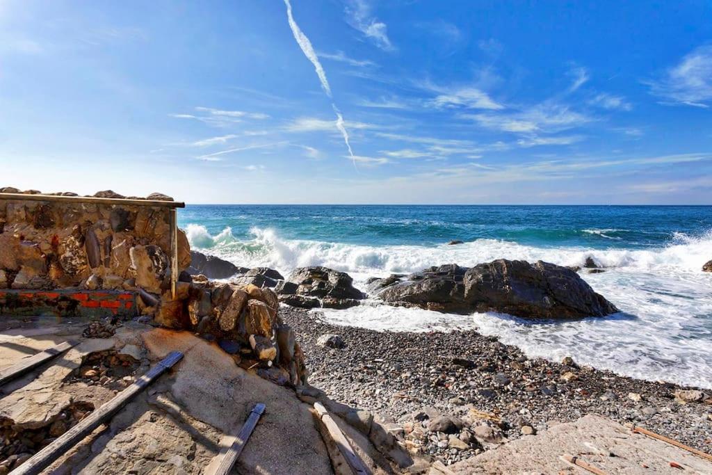 Dalla Spiaggetta A Quinto ジェノヴァ エクステリア 写真